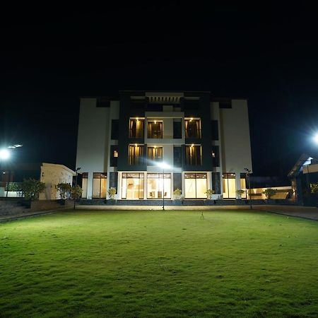 Hotel Ciesta Treeo Lonavla Exterior foto